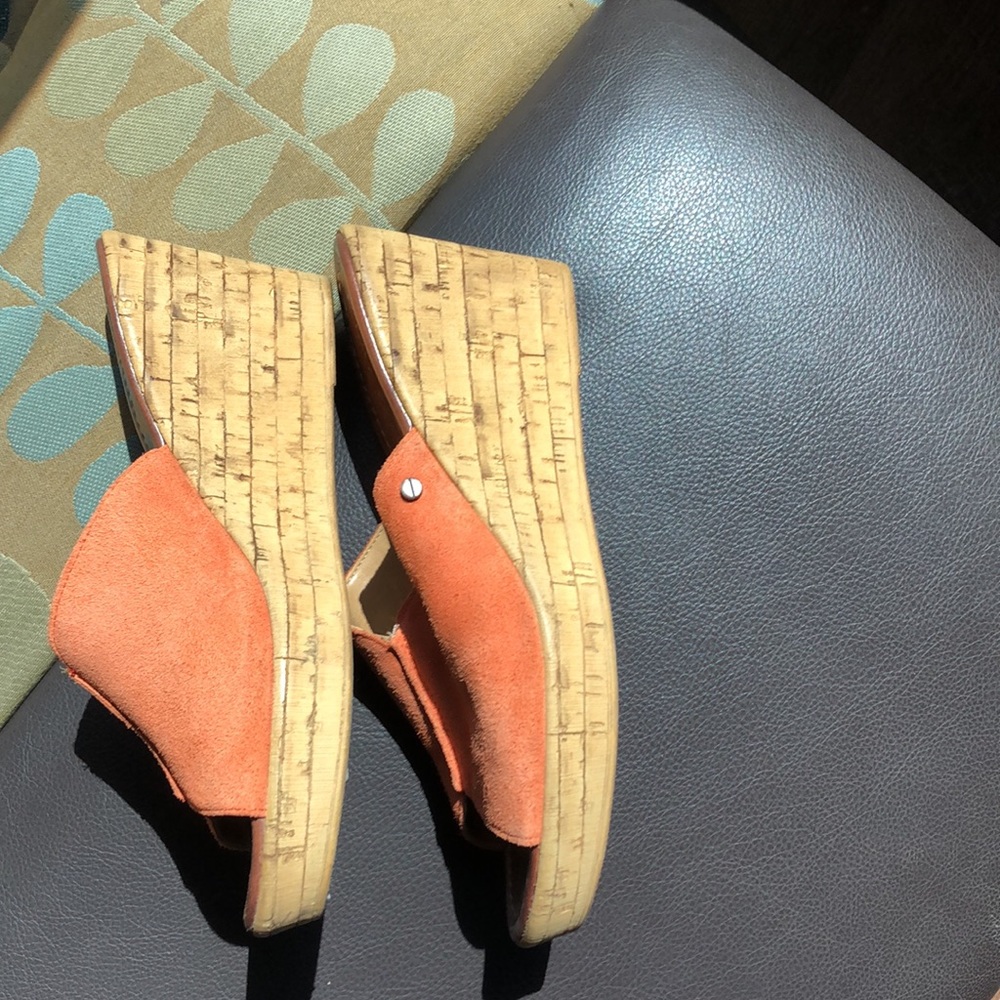 Orange suede cork slide shoes - Picture 3 of 6